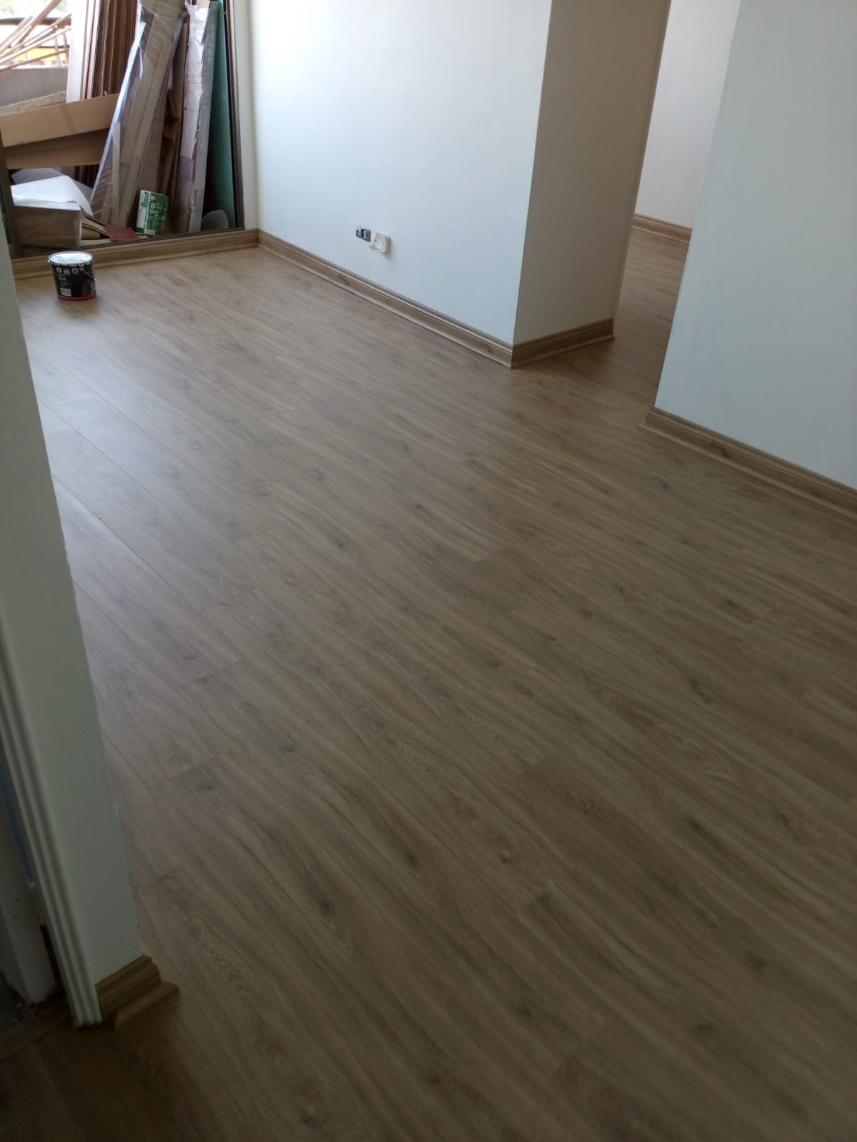 Piso flotante claro